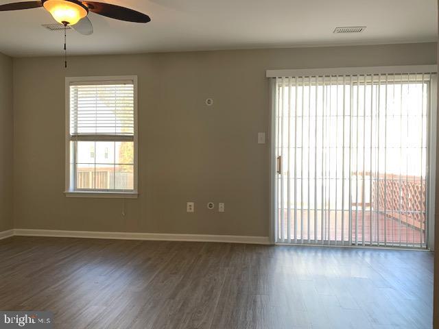 Building Photo - 105 Mayfair Pl