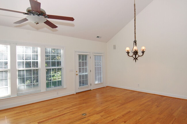 Building Photo - 3611 Lion Ridge Ct