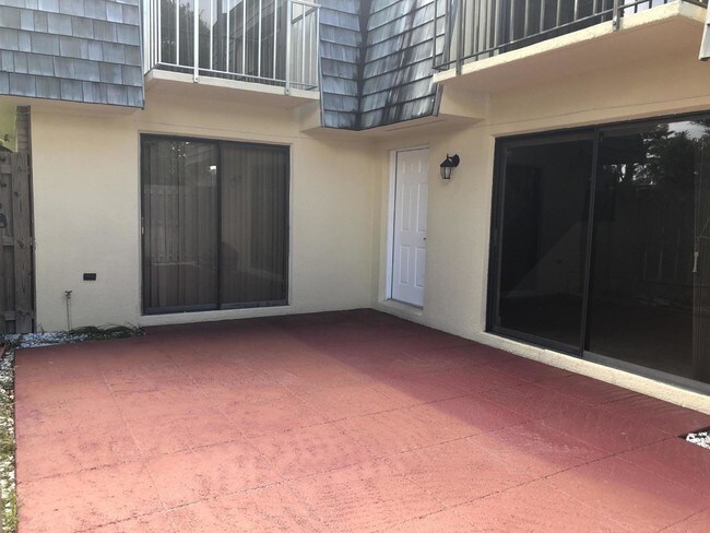 Building Photo - 244  Lake Arbor Drive  Palm Springs FL 33461