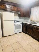 Building Photo - 89 Manila Ave