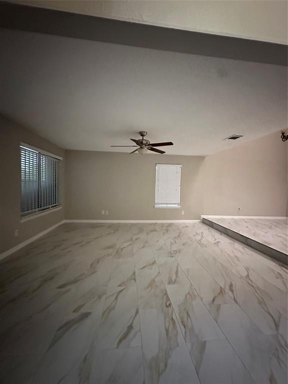 Foto del edificio - 12711 Carvel Ln