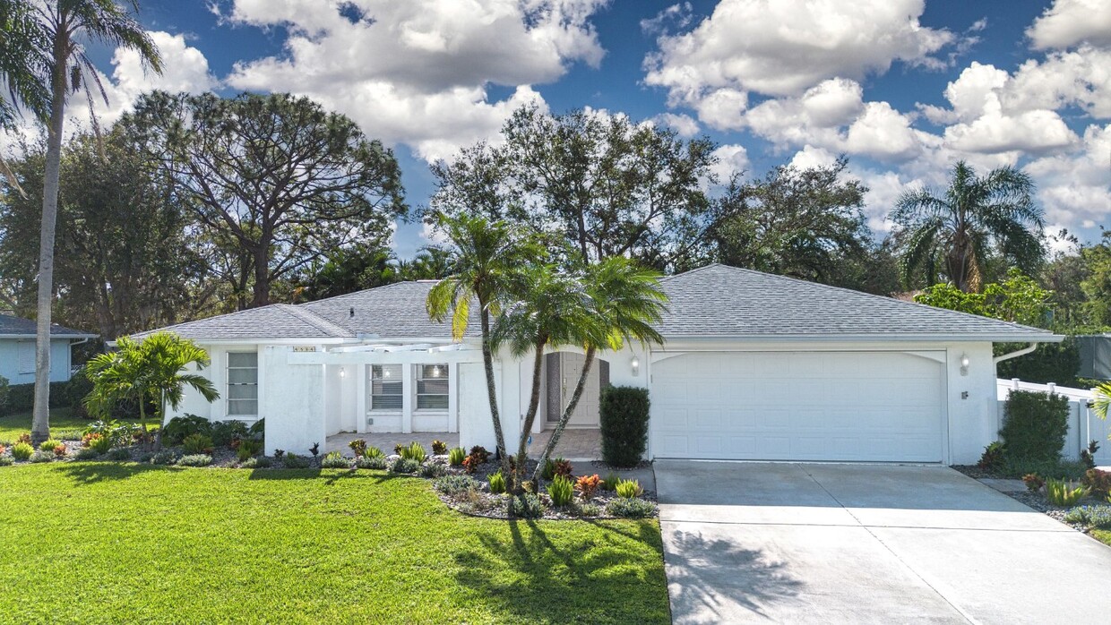 Foto principal - "Charming Sarasota Retreat: Spacious 3-Bed...