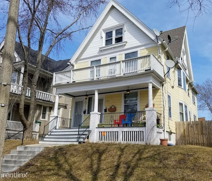 Primary Photo - 2 br, 1 bath Apartment - 3032 N Booth St