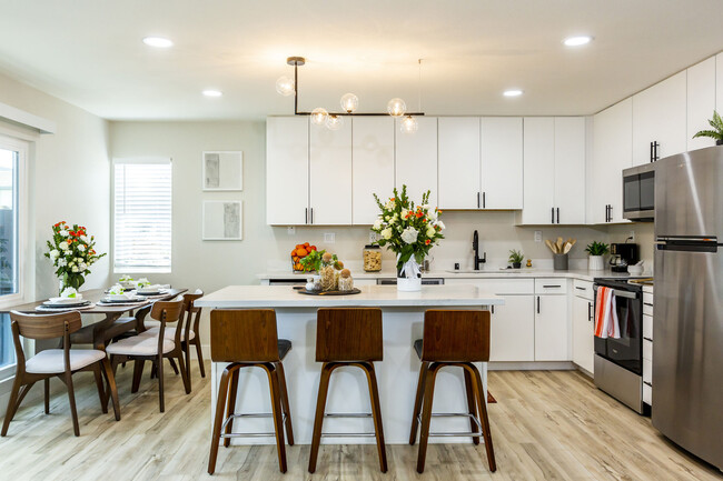 Cocina abierta - Westlake Apartments