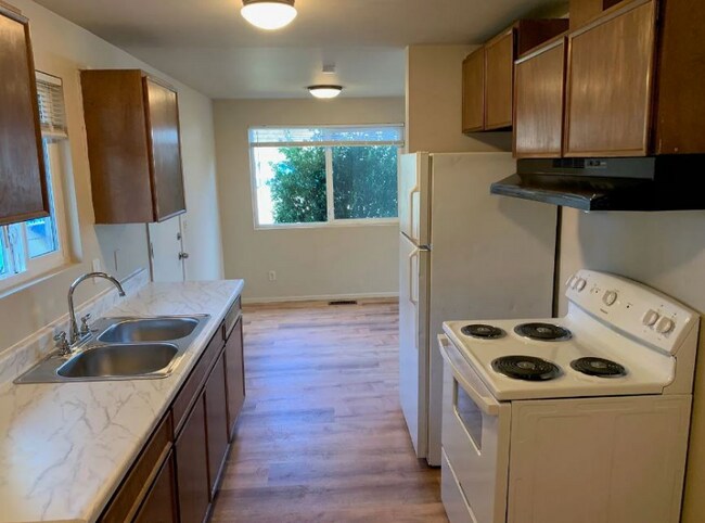 Foto del edificio - 5325 S Leo St