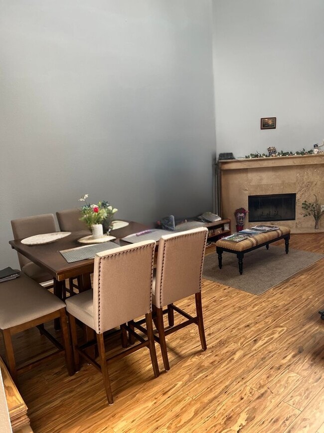 Foto del edificio - 2 Bed 2.5 Bath