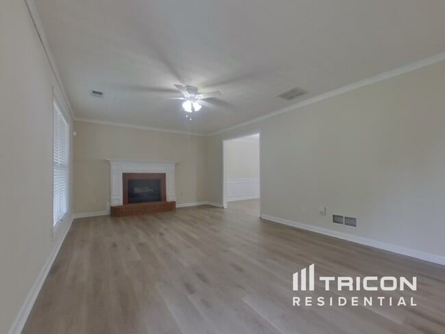 Foto del edificio - 800 Georgian Hills Dr