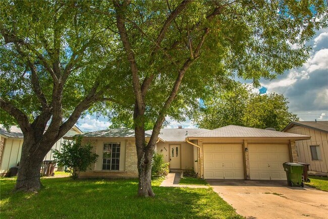 Building Photo - 803 Cactus Dr