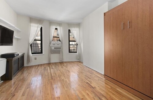 Foto principal - 162 E 91st St