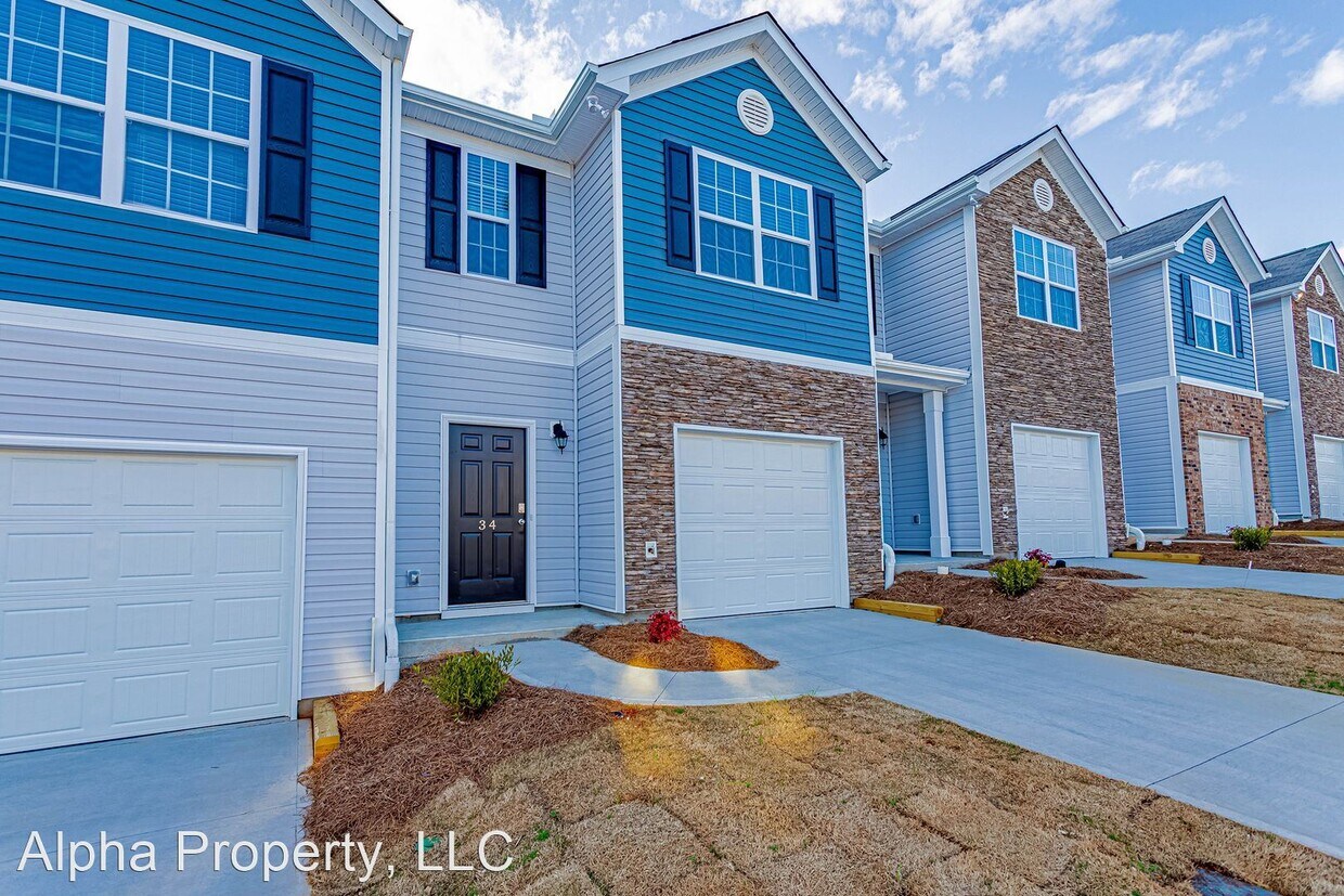 25 Moorlyn Lane, Greer, SC 29650 House Rental in Greer, SC