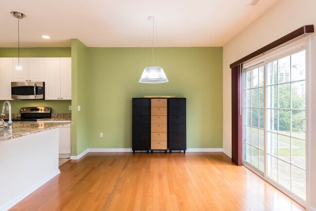 Foto del edificio - 7821 Scioto Crossing Blvd