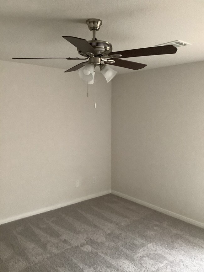 Building Photo - 15740 Del Norte Dr