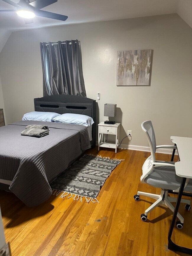 Foto del edificio - 3030 Courtland Dr
