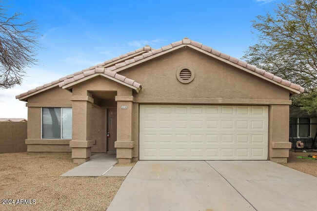 Building Photo - 10730 W Glenrosa Ave