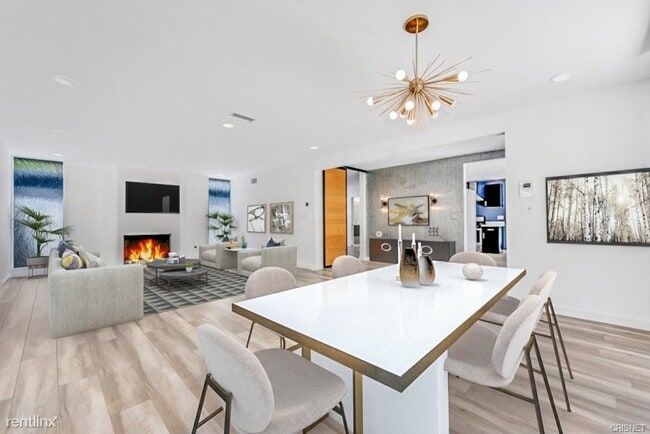 Building Photo - 2 br, 3 bath House - 11230 Dilling St