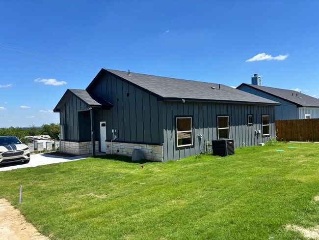 Building Photo - 1 month free-Brand New Construction | 3BD + Office | 2BA | 1,300 Sq Ft | Azle, TX