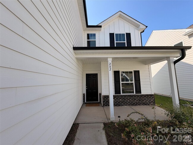 Building Photo - 242 Redondo Dr