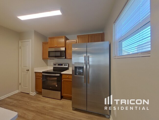 Building Photo - 4852 Magnasco Ln