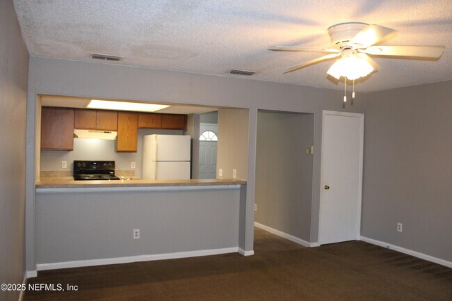 Building Photo - 791 Assisi Ln