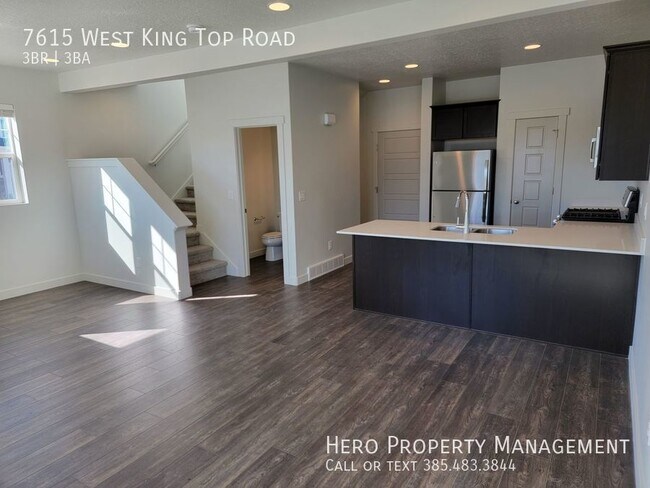 Building Photo - Stunning BRAND NEW Townhomes!