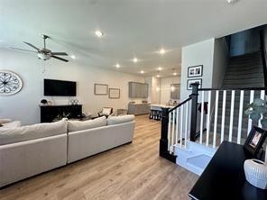 Building Photo - 301 Colusa Dr