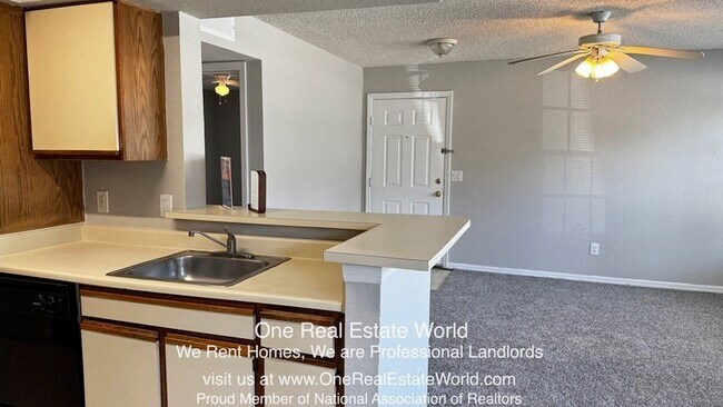 Foto del edificio - 1029 S Hiawassee Rd