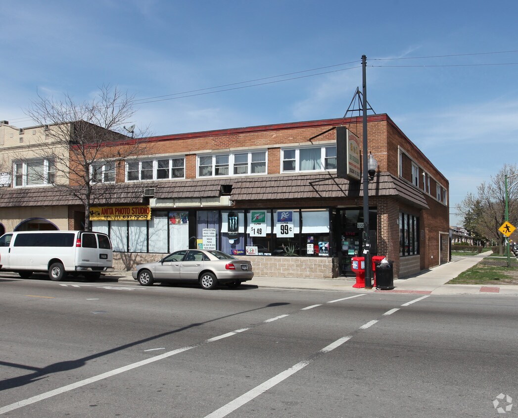 Primary Photo - 5700-5702 W Diversey Ave