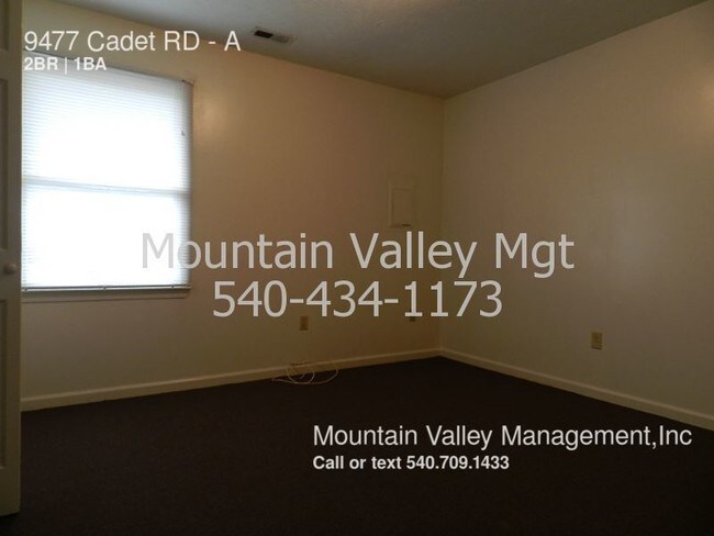 Foto del edificio - 9477 Cadet Rd