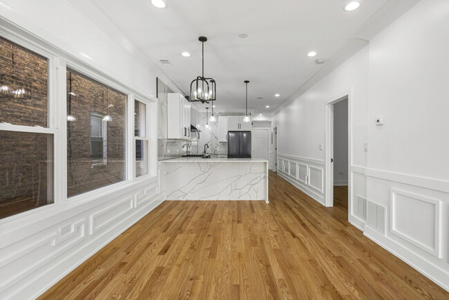 Foto del edificio - 3934 N Sawyer Ave