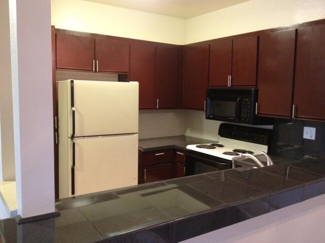 Foto del edificio - 1234 Stanhope Ln