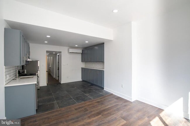 Building Photo - 1413 Lombard St