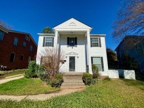 Building Photo - 810 Rutherford St