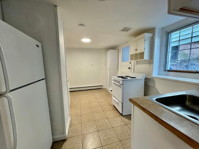 Building Photo - 535 Quinnipiac Ave