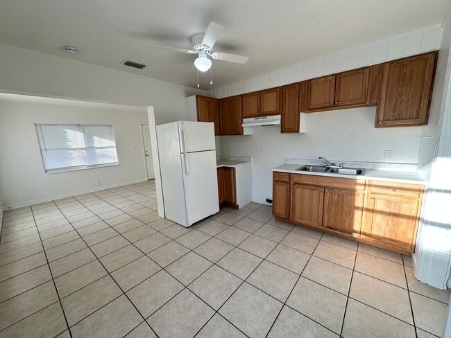 Building Photo - Charming 3-Bedroom Home in Leesburg!