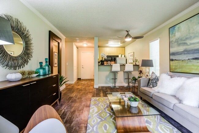 Building Photo - Vue Kirkland