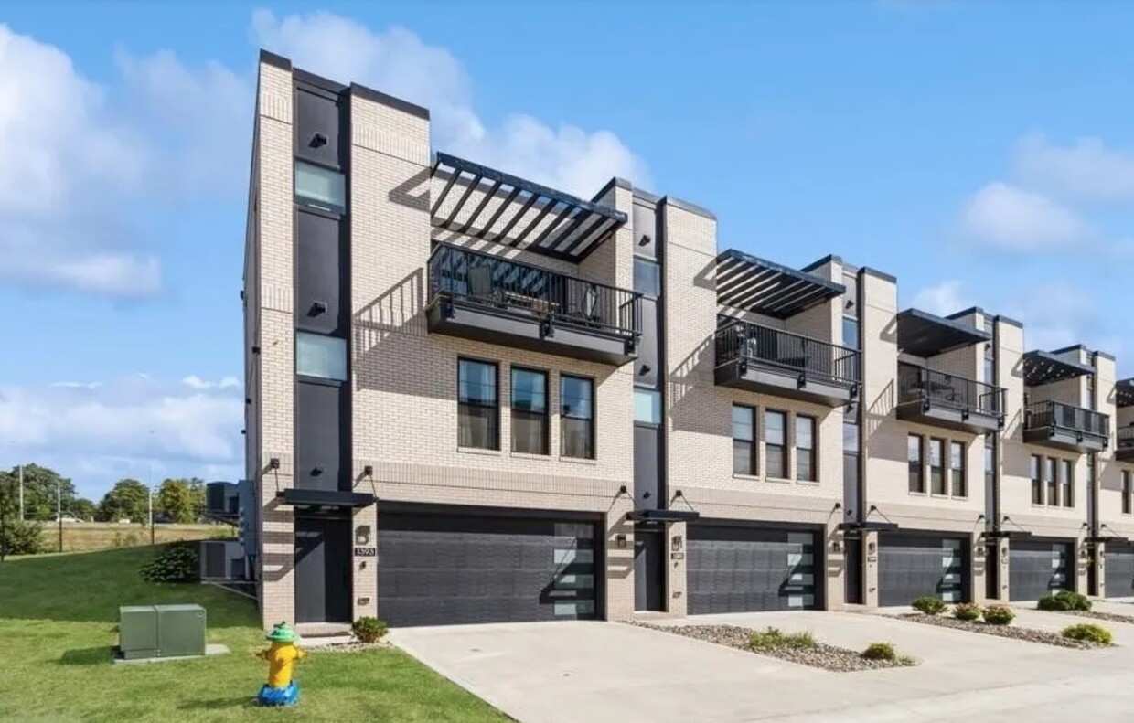 Foto principal - 1393 Keosauqua Way