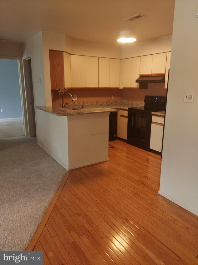 1014 Foxmeadow Dr, Royersford, PA 19468 Townhouse for Rent in