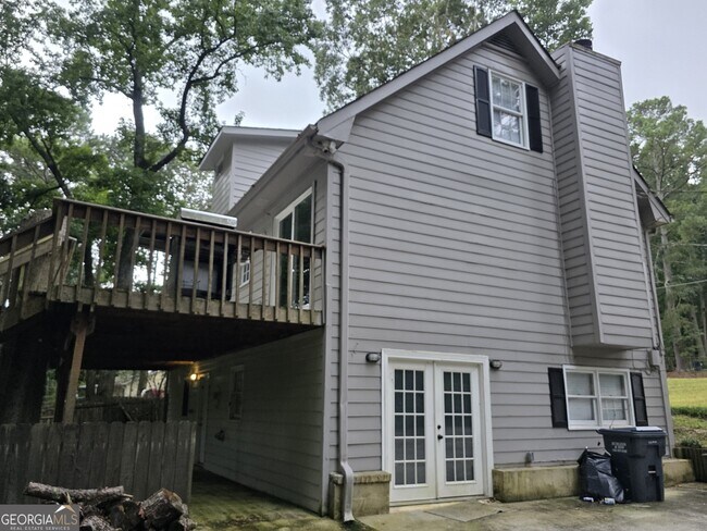 Foto del edificio - 3973 Woodland Cir SE