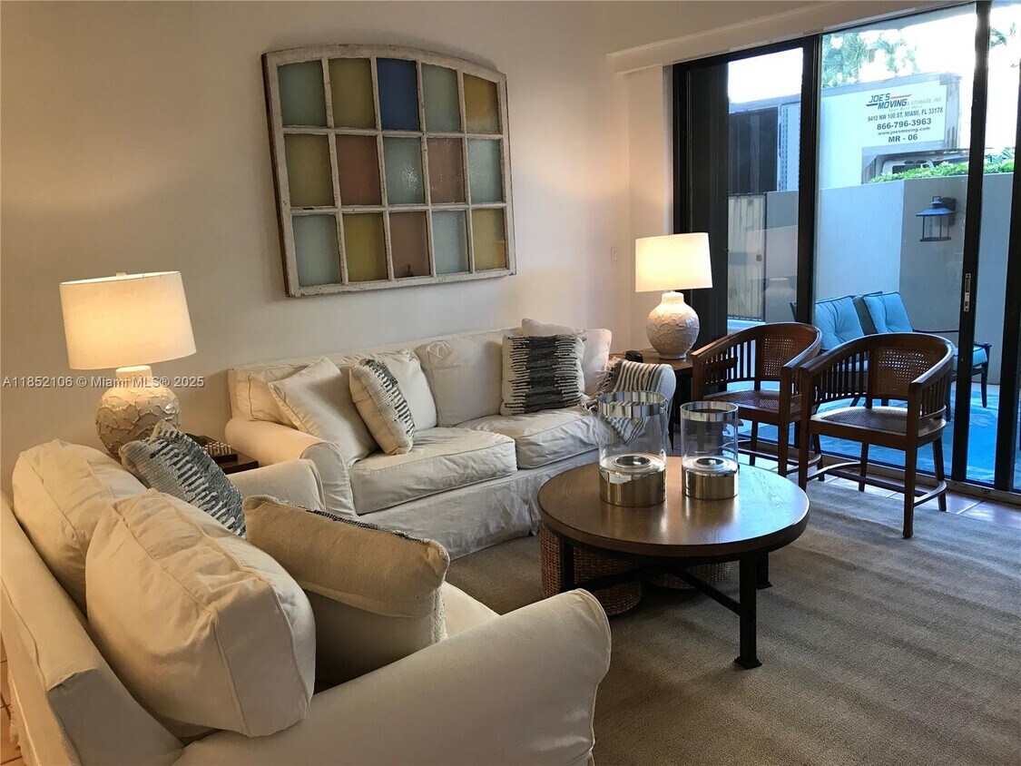 Foto principal - 201 Crandon Blvd