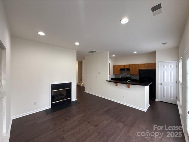 Building Photo - 3038 Uxbridge Woods Ct