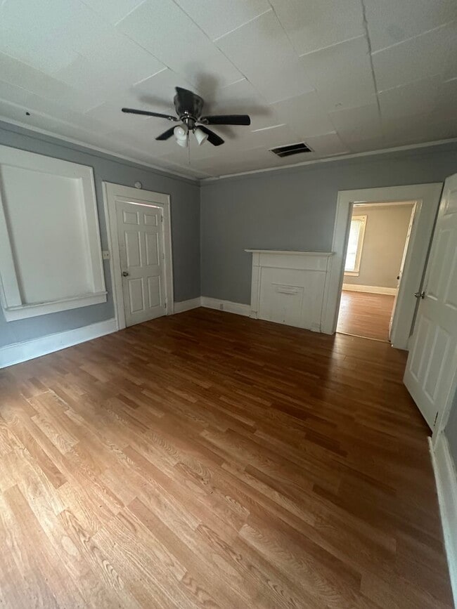 Building Photo - 536 Heard Ave