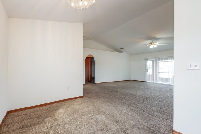Building Photo - 2391 Sweetwater Blvd