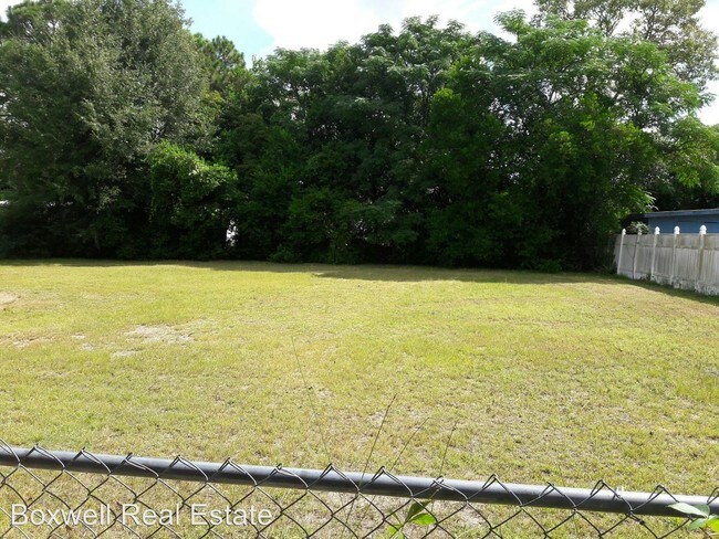 Building Photo - 3 br, 1 bath House - 2639 Upchurch Road