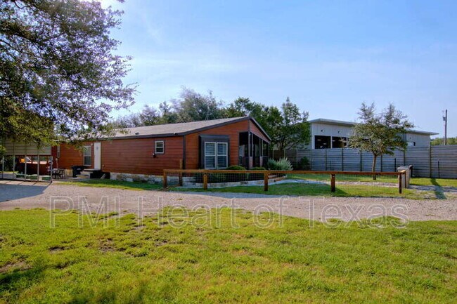 Foto del edificio - 631 Co Rd 270