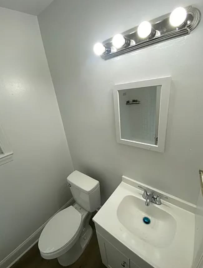 Building Photo - 3217 Dubois Pl SE