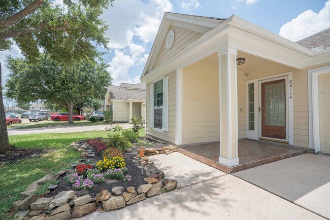 Foto del edificio - 22114 Guston Hall Ln