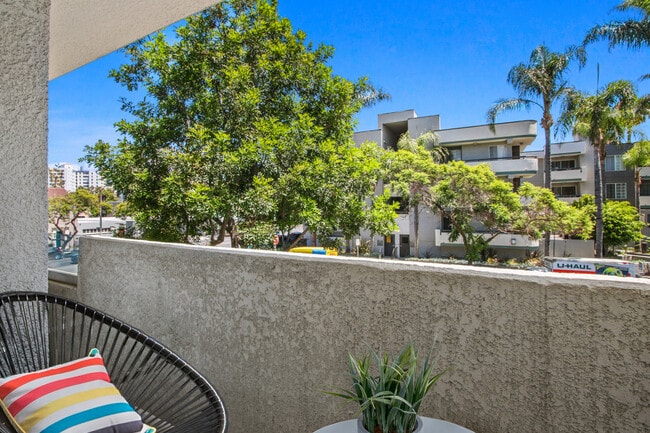 Interior Photo - Masselin Park West