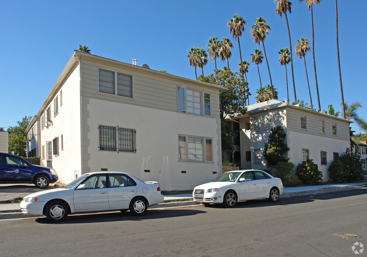 Foto principal - 1645 Courtney Ave