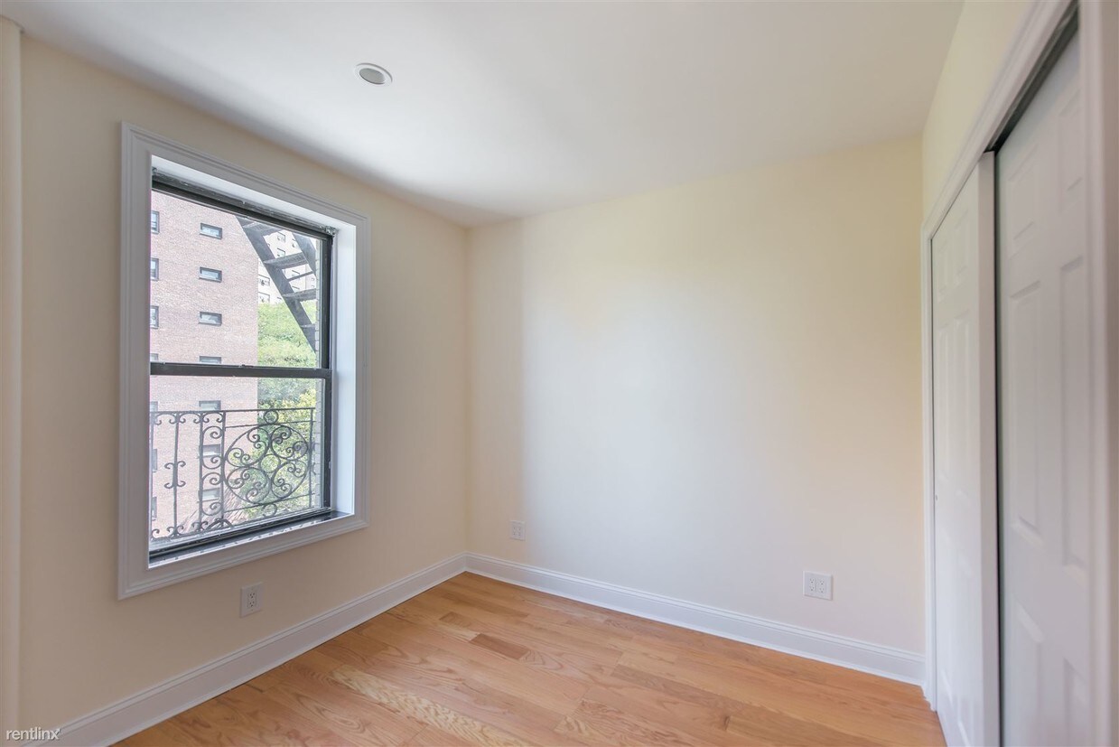 Foto del edificio - 560 W 126th St