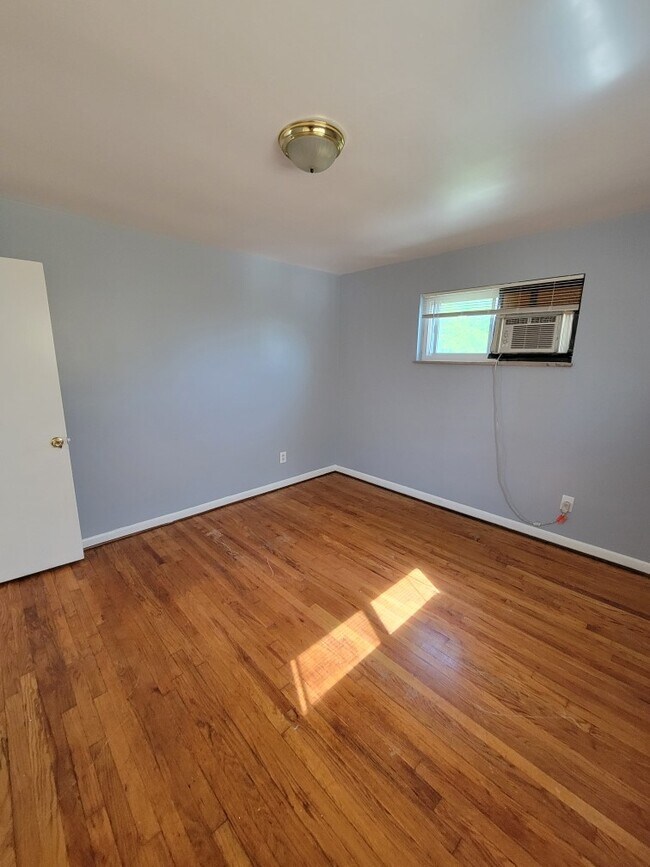 Foto del edificio - 2722 Montana Ave